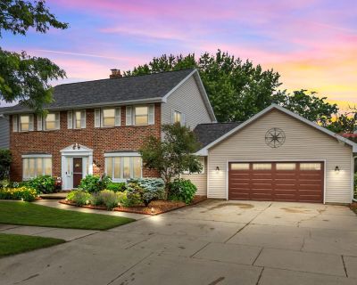 5 Bedroom 3BA 3226 ft Single Family House For Sale in Appleton, WI
