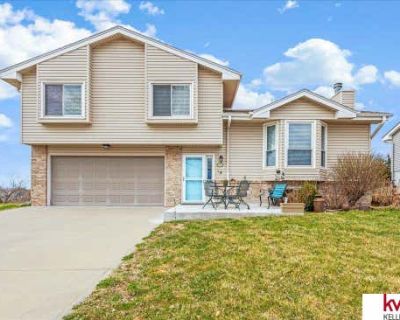 3 Bedroom 3BA 1841 ft Single Family Home For Sale in PLATTSMOUTH, NE