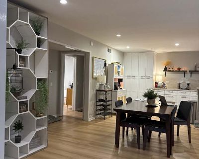 Private room with shared bathroom in an apartment, Glendale, CA 91206