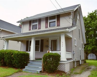 3 Bedroom 2BA 1144 ft Single Family House For Sale in Akron, OH