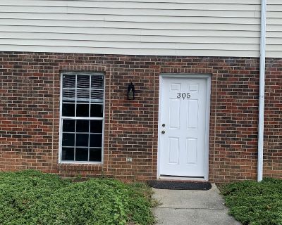 2 Bedroom 2BA 950 ft Apartment For Rent in Roxboro, NC
