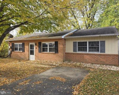 3 Bedroom 1BA 1125 ft Apartment For Rent in Newark, DE