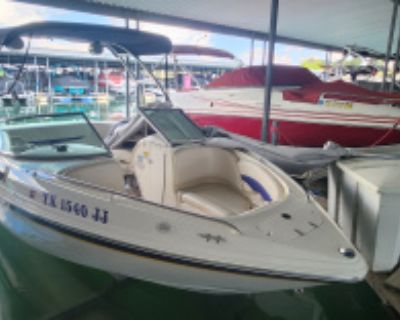 2000 Chaparral 216 SSi
