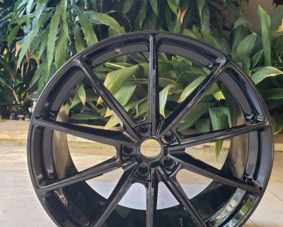 ***ANRKY WHEELS 24" FOR SALE NEW/ G WAGON***