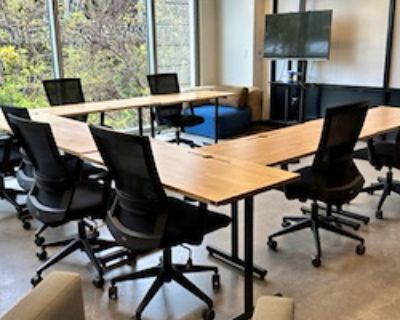 Private Meeting Room for 8 at WeWork