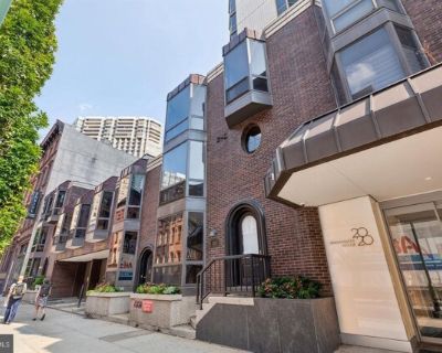 Walnut St Unit,philadelphia, Condo For Rent