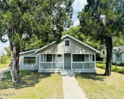 3 Bedroom 1BA 0 ft Apartment For Rent in Moss Point, MS