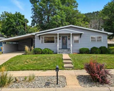 4 Bedroom 2BA 2280 ft Single Family Home For Sale in RAPID CITY, SD