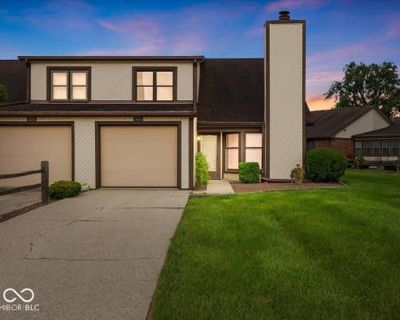 2 Bedroom 2BA 1371 ft Condominium For Sale in SHELBYVILLE, IN