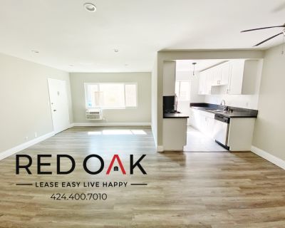 Spacious, Bright &amp; Sunny Completely Remodeled Two Bedroom With Stainless Steel Appliances, TONS of Natural Light, Walk-In Closet, ON-SITE Laundry, and PARKING AVAILABLE! In Prime La Brea!