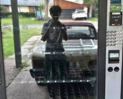 Wittern FSI USI 3208 Snack and Drink Combo Vending Machine For Sale in Texas!