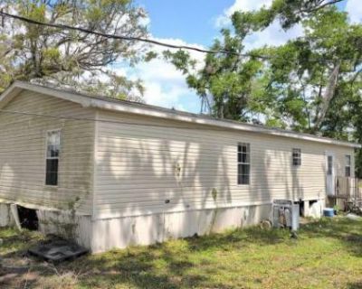 3 Bedroom 2BA 1456 ft Mobile Home For Rent in Live Oak, FL