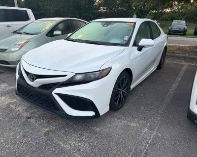 2022 Toyota Camry SE 4DR Sedan