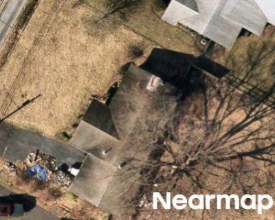 2 Bed 1.0 Bath Preforeclosure Property in Palm, PA 18070 - Station Rd