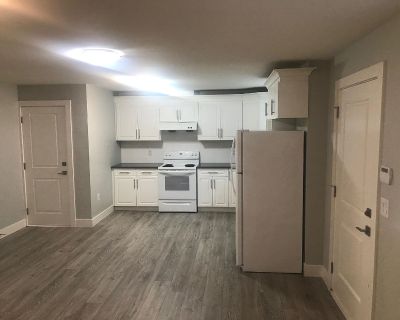 2 Bedroom 1BA 850 ft Single Family Home For Rent in Coquitlam, BC