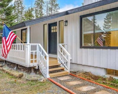 4 Bedroom 2BA 2640 ft Single Family Home For Sale in SAGLE, ID