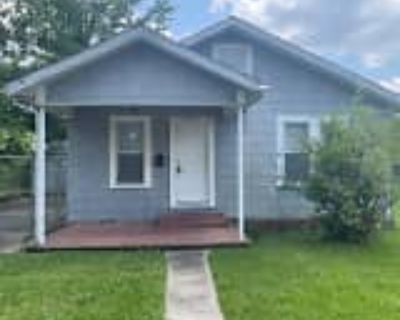 3 Bedroom 1BA 1188 ft² House For Rent in Lake Charles, LA 806 16th St