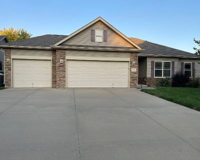 4 Bedroom 3BA 2970 ft Pet-Friendly Single Family Home For Rent in Omaha, NE