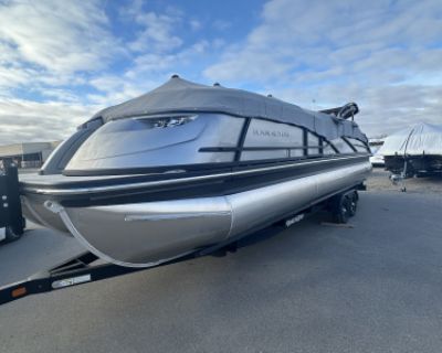 2023 Bennington 25 QSB I/O *49 HOURS!*