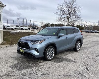2023 Toyota Highlander AWD LE 4DR SUV