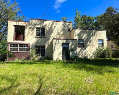 3 Bedroom 3BA 2332 ft Single Family Home For Sale in LAS VEGAS, NM