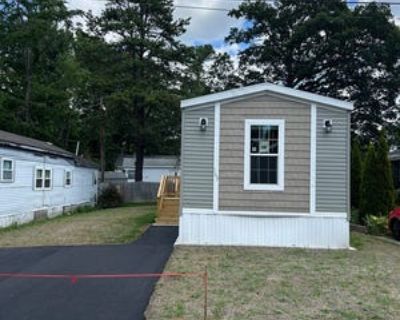 2 Bedroom 2BA 924 ft Mobile Home For Sale in TEWKSBURY, MA