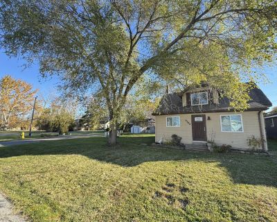 4364 Avenue F. Property for Rent in Newport, MI for $1,800 with 3 bedrooms and 1 full bath. The lot size is 0.22.. For Rent 4364 Avenue F, Newport, MIThis freshly renovated 3 bedroom, 1 bath 2-Story house on a ~0.22 acres lot in a quiet Newport neighborhood updated for style, comfort, and convenience.Enjoy a brand new kitchen with granite countertops, modern appliances, and updated finishes. Th...