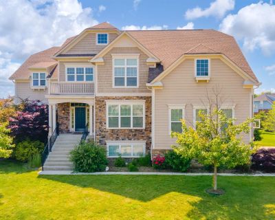 5 Bedroom 4BA 6253 ft Single Family House For Sale in Fishers, IN