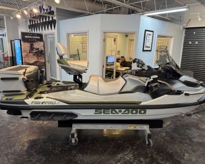 2025 Sea-Doo FishPro Apex 300