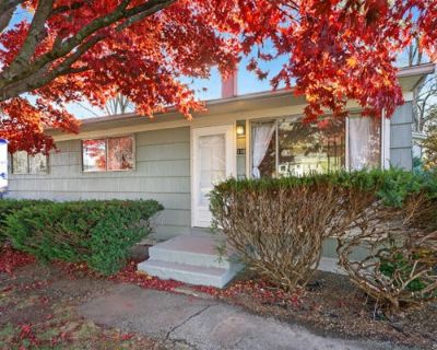 3 Bedroom 1BA 936 ft Single Family Home For Sale in GROTON, CT