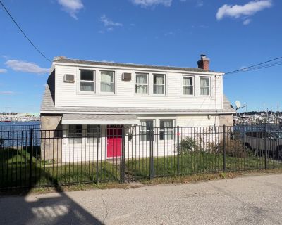 3 Bedroom 1BA 1310 ft Furnished Apartment For Rent in New London, CT