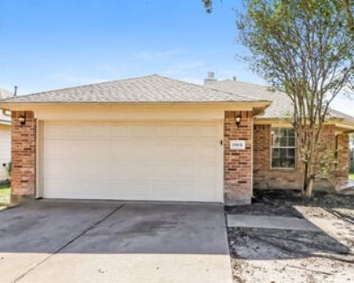 Garage * Ceiling Fan * Gas Fireplace * Open Floor Plan * Vaulted Ceiling * Vinyl Plank Flooring * Hookup: In-Unit, 1st Floor * Laundry Room * Ceiling Fan * Walk-In Shower * Walk-In Closet * Garden Tub * Vinyl Plank Flooring * Dual-Vanity Sinks * 2-Car Garage * Fenced Yard * Patio * Attached Garage * Pantry * Eat-in Kitchen * Granite Countertops * Stainless Steel Appliances * Central Air/Heat * ...