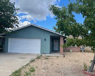 Available on: now. Furnished. Parking available * Internet included * Accessible property * LGBTQ+ friendly * Students welcome * 40+ years welcome. Available August 1, 2025. Deposit is non-refundable for cleaning and repairs. Furnished bedroom for rent in shared house. Tenant will have their own bathroom, access to kitchen and laundry. Utilities included Room is for one tenant only. Sorry, no c...