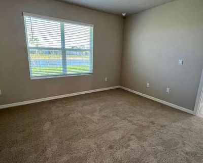 Pet friendly $800 per month room to rent in Bayshore