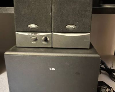 Computer speaker system w/sub woofer
