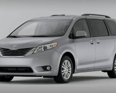 Used 2013 Toyota Sienna LE