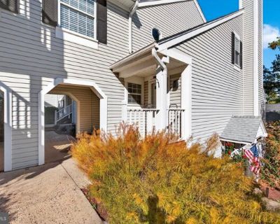 S Woodley St Apt C, Arlington, Condo For Sale