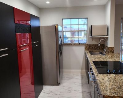 1 Bedroom 2BA 1068 ft Apartment For Rent in Delray Beach, FL