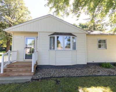 3 Bedroom 2BA 1528 ft Single Family Home For Sale in ALBERT LEA, MN