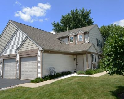 2 Bedroom 2BA 1240 ft Condominium For Sale in NAPERVILLE, IL