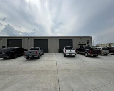 Industrial Building For Lease!