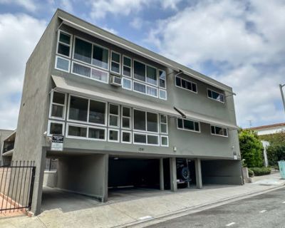 10378 ft Commercial Property For Sale in West Hollywood, CA