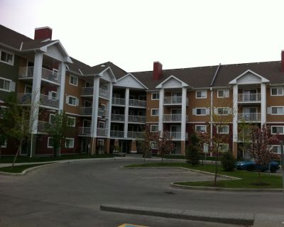 2 beds 2 bath condo vacation rental in Calgary, AB