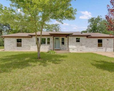 3 Bedroom 2BA 1997 ft Single Family Home For Sale in WHITEHOUSE, TX