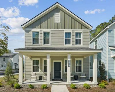 1 Bedroom 1BA 913 ft Apartment For Rent in Huntersville, NC