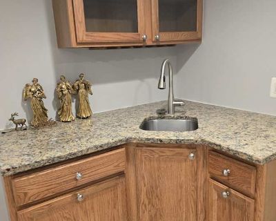 Private room with own bathroom in a Basement, Rose Hill, VA 22310