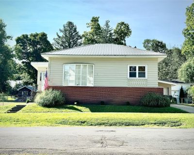 3 Bedroom 1BA 1622 ft Single Family House For Sale in Corry, PA