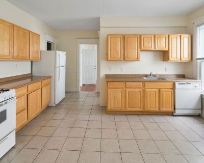 3 Bedroom 1BA 1071 ft Apartment For Rent in New Haven, CT