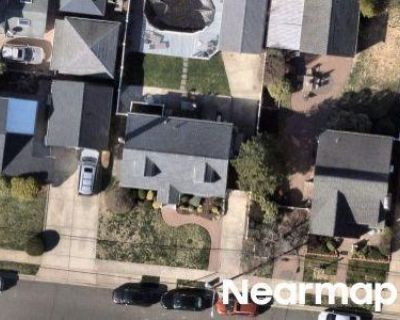 1 Bath Preforeclosure Property in Franklin Square, NY 11010 - Concord St