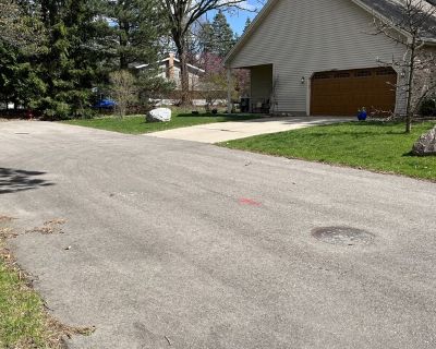 Room with another RN! (Has a House) on iROOMit. Room in the 1 Bedroom 1BA...